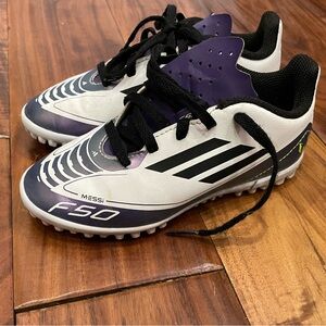 adidas Kids F50 x Messi Club FxG soccer cleats in White/Black/Purple. size 12.